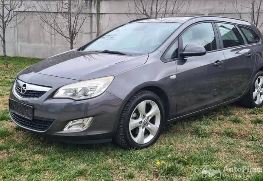 2011_opel_astra_j_17_cdti_3_polovni_automobili_autopijac.rs
