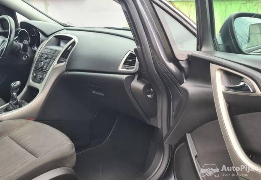 2011_opel_astra_j_17_cdti_7_polovni_automobili_autopijac.rs