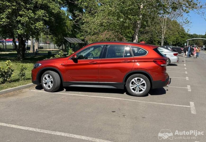 2020_bmw_25e_xdrive_15l_4_polovni_automobili_autopijac.rs