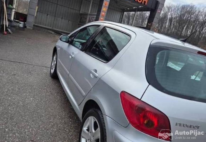 na_prodaju_3_polovni_automobili_autopijac.rs