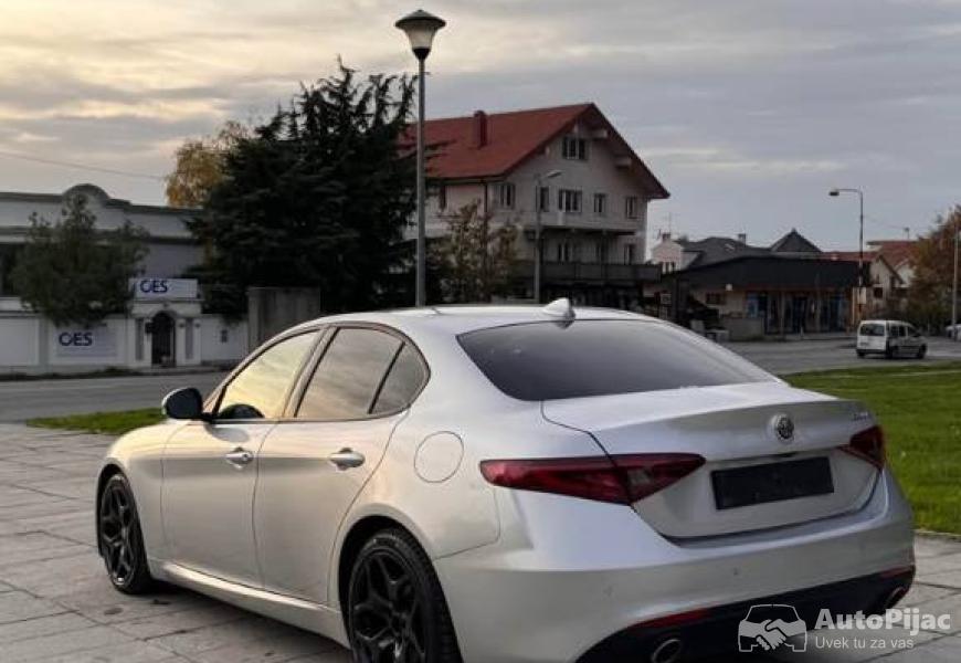 alfa_giullia_202120_22_dizel_190ks_moze_zamena_4_polovni_automobili_autopijac.rs