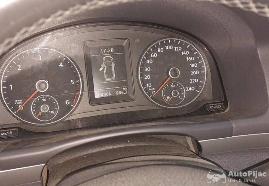touran_16_tdi_7_sedista_2013_8_polovni_automobili_autopijac.rs