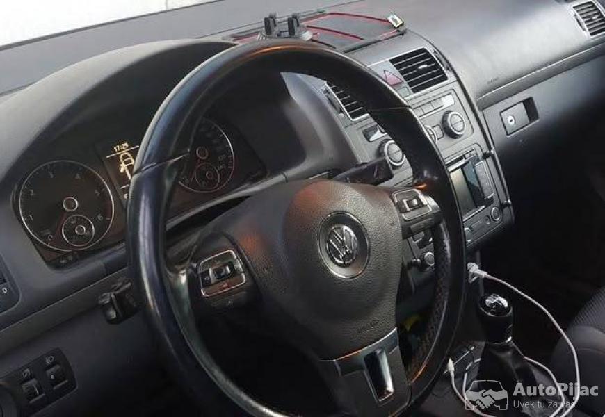 touran_16_tdi_7_sedista_2013_9_polovni_automobili_autopijac.rs
