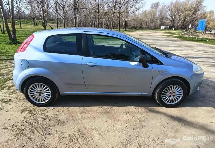 2006_fiat_grande_punto_2_polovni_automobili_autopijac.rs