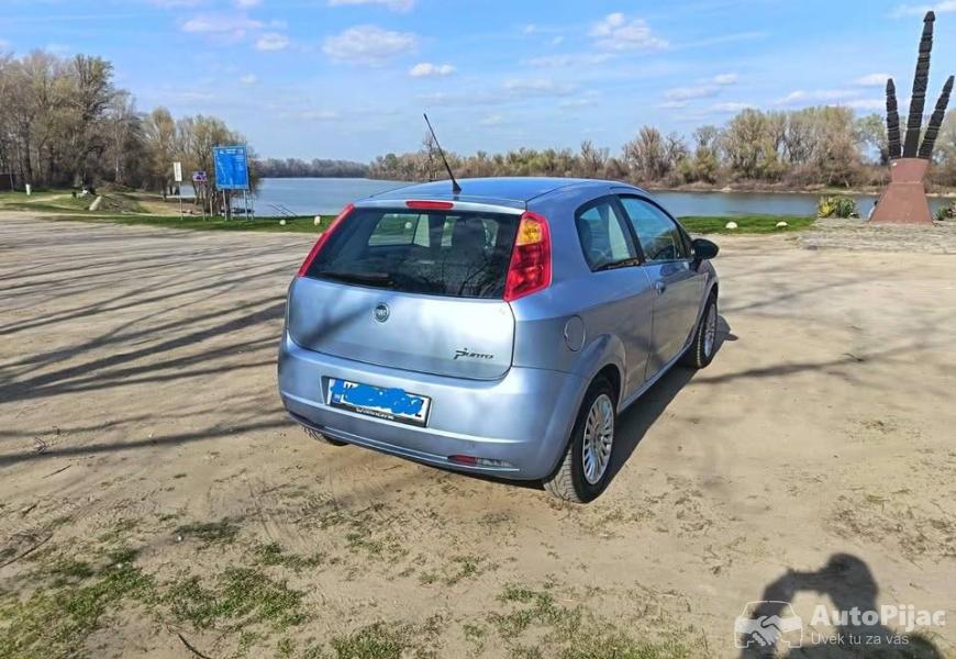 2006_fiat_grande_punto_3_polovni_automobili_autopijac.rs