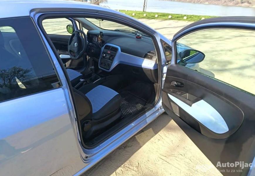 2006_fiat_grande_punto_9_polovni_automobili_autopijac.rs
