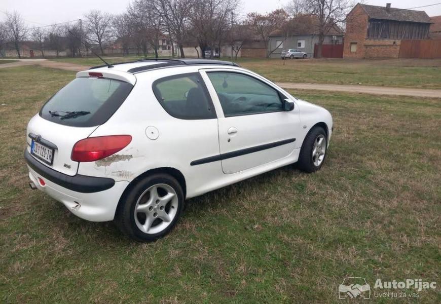 pezo20619dizelgodiste2002reg1512026_7_polovni_automobili_autopijac.rs