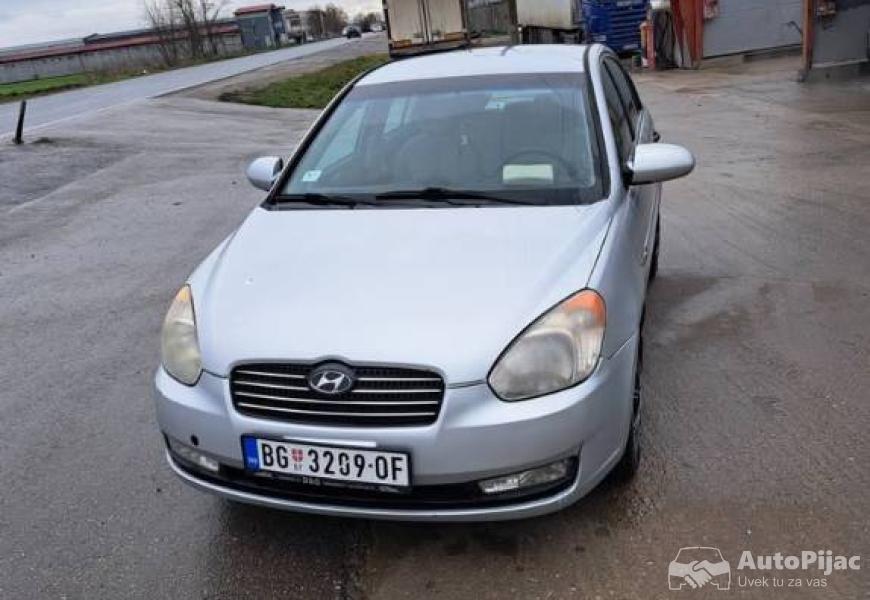 hyundai_accent_14dohc_2_polovni_automobili_autopijac.rs