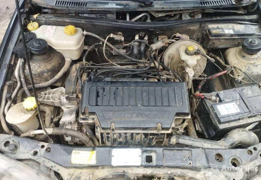 ford_fiesta_13_zetec_8_polovni_automobili_autopijac.rs
