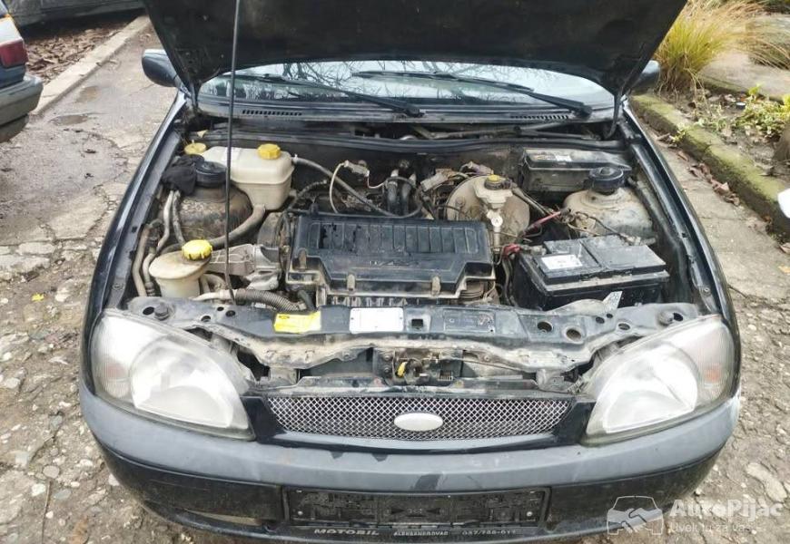 ford_fiesta_13_zetec_9_polovni_automobili_autopijac.rs