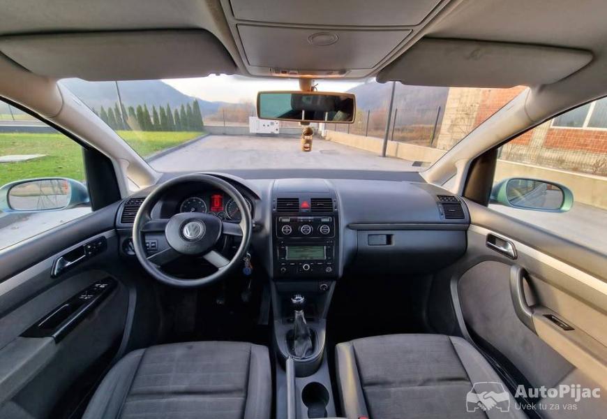 touran_8_polovni_automobili_autopijac.rs