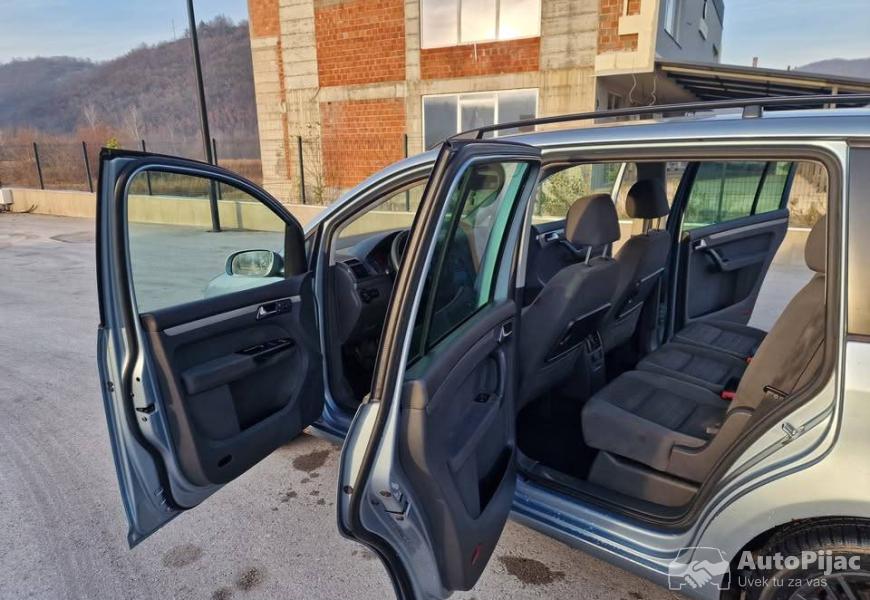 touran_9_polovni_automobili_autopijac.rs