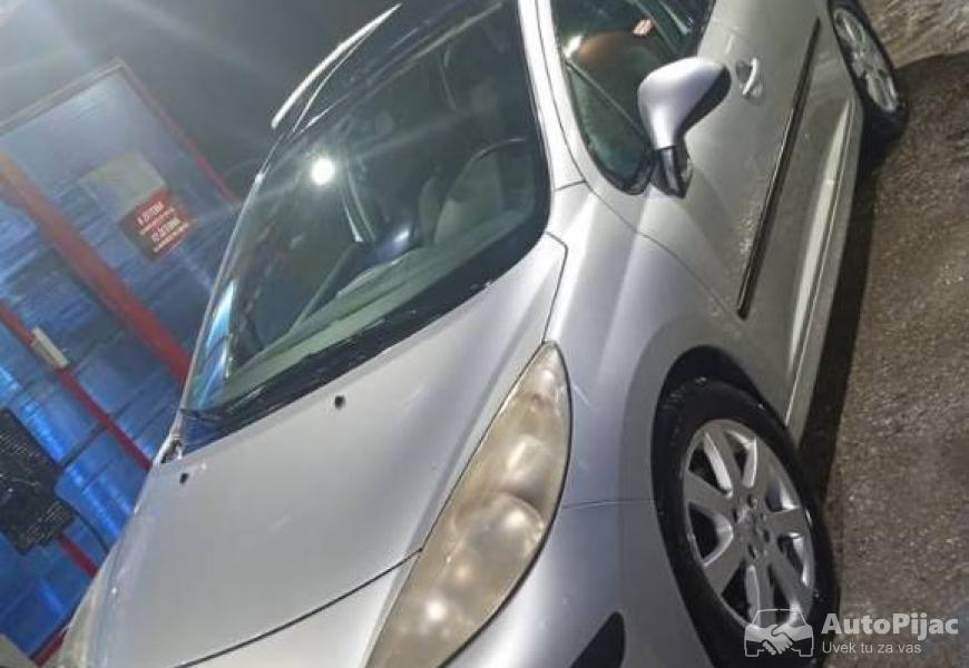 na_prodaju_auto_4_polovni_automobili_autopijac.rs