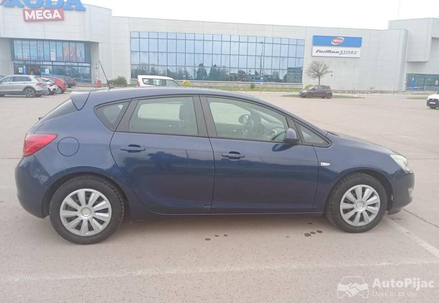 2010_opel_astra_j_benzingas_6_polovni_automobili_autopijac.rs