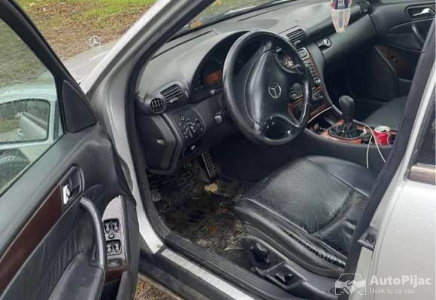 mercedes_c180_4_polovni_automobili_autopijac.rs