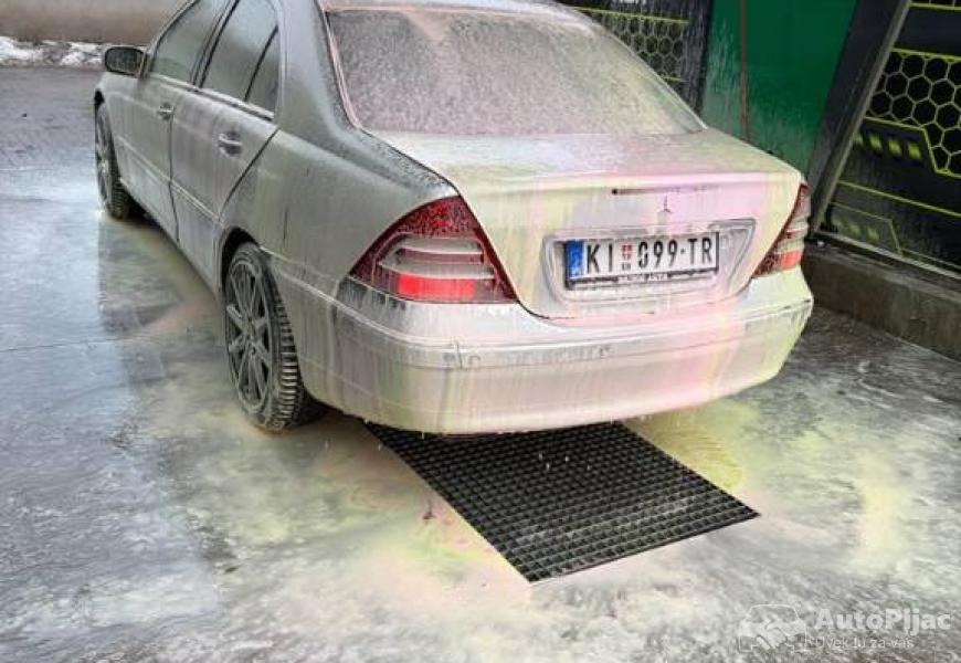 mercedes_c180_7_polovni_automobili_autopijac.rs