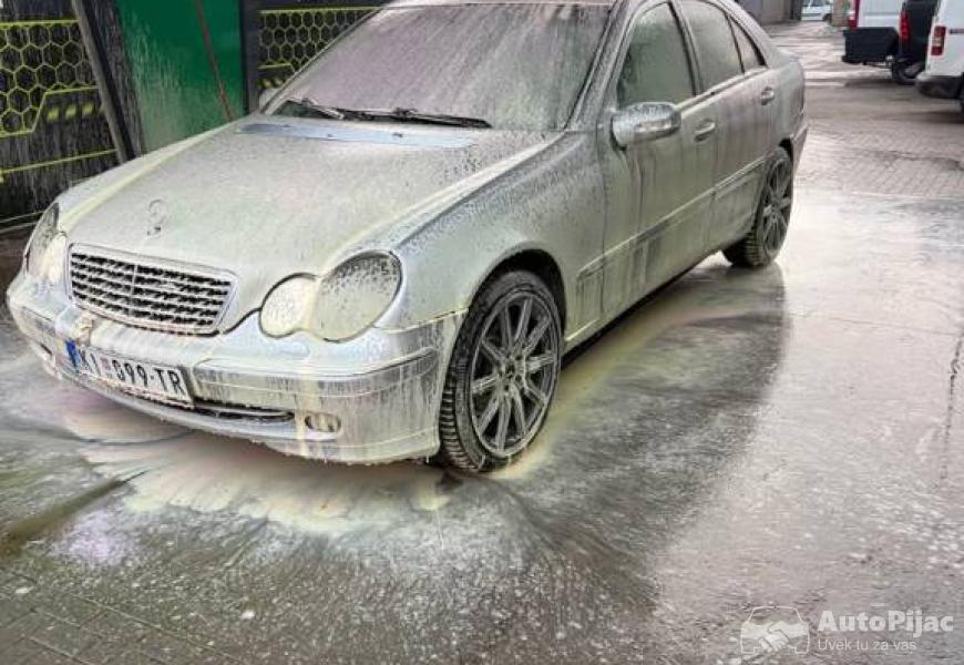 mercedes_c180_8_polovni_automobili_autopijac.rs