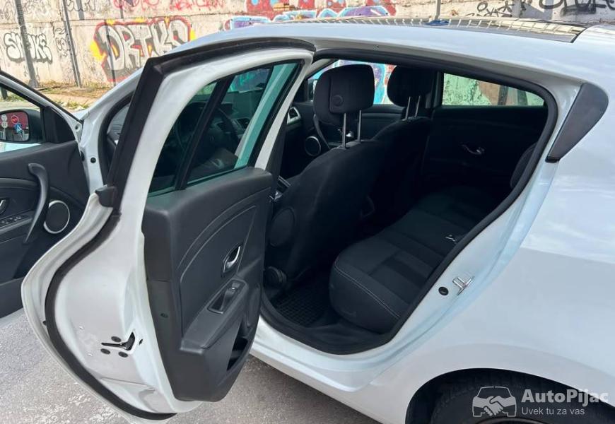 2009_renault_megan_3_5_polovni_automobili_autopijac.rs