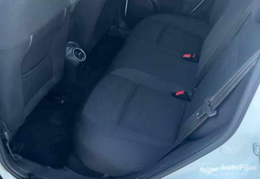 2013_alfa_romeo_giulietta_15_polovni_automobili_autopijac.rs