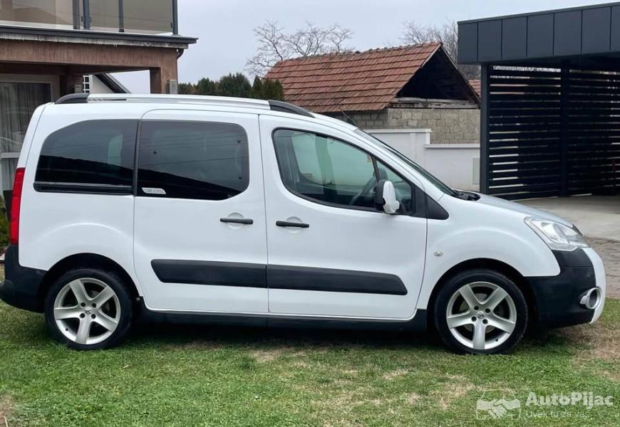 citroen_berlingo_16_hdi_2012_xtr_4_polovni_automobili_autopijac.rs