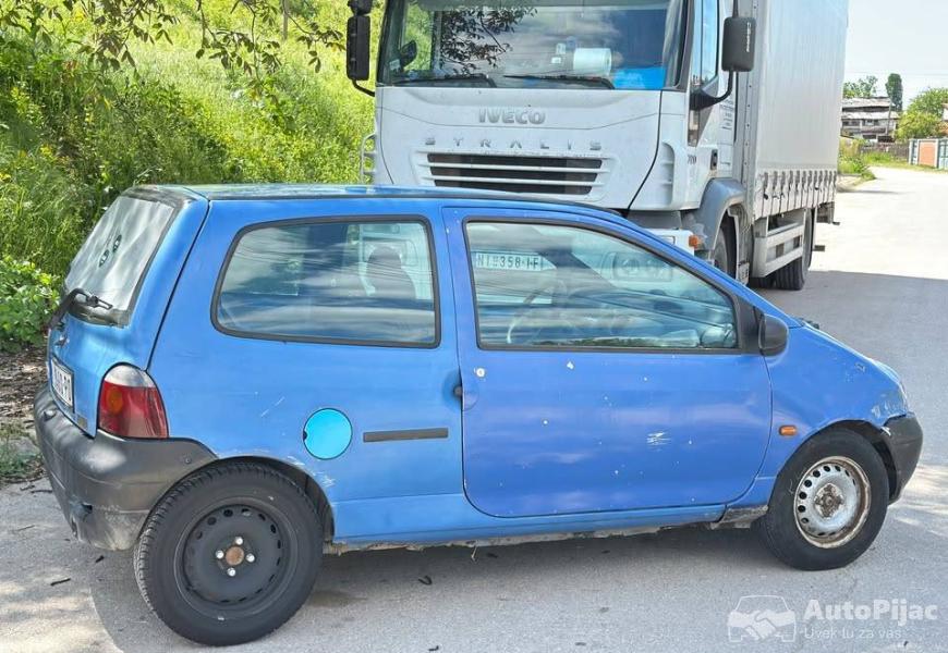1999_renault_twingo_12_8v_reg122026_tng_14_polovni_automobili_autopijac.rs