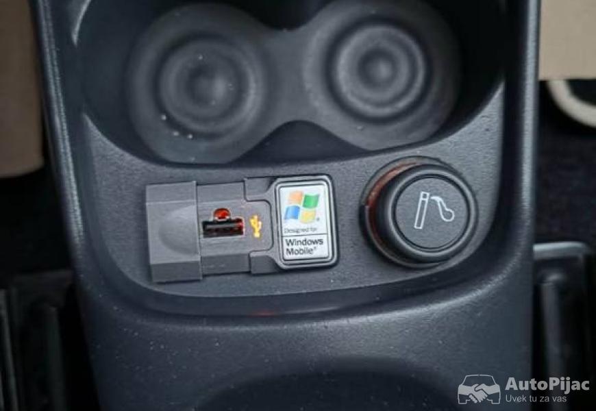 2008_fiat_500_10_polovni_automobili_autopijac.rs