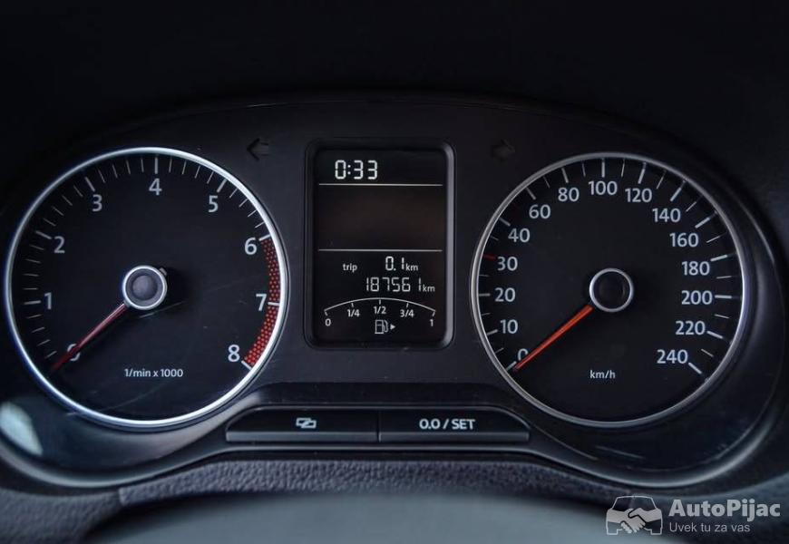 2011_volkswagen_polo_12_tsi_highline_11_polovni_automobili_autopijac.rs