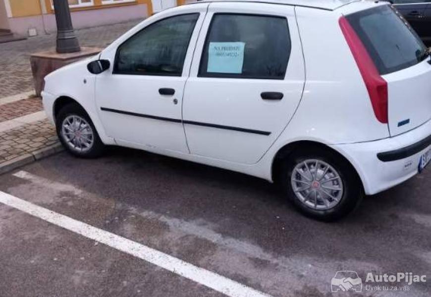 12_8v_2001god_3_polovni_automobili_autopijac.rs