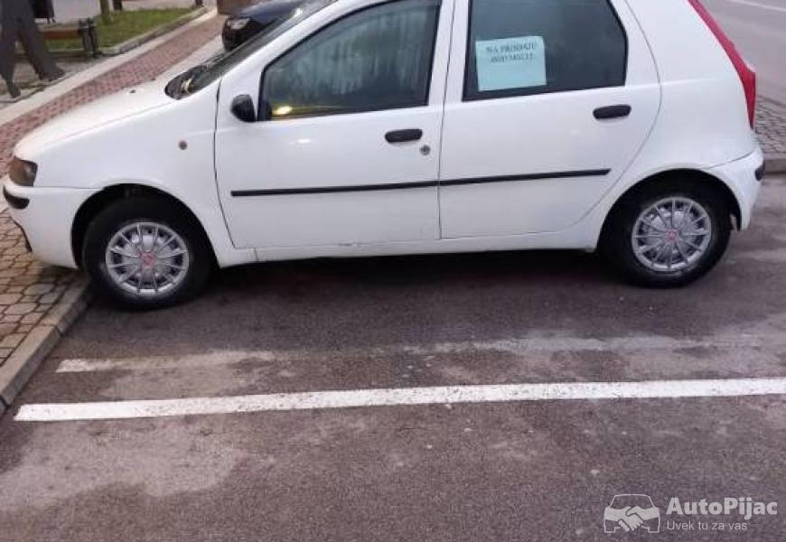 12_8v_2001god_4_polovni_automobili_autopijac.rs