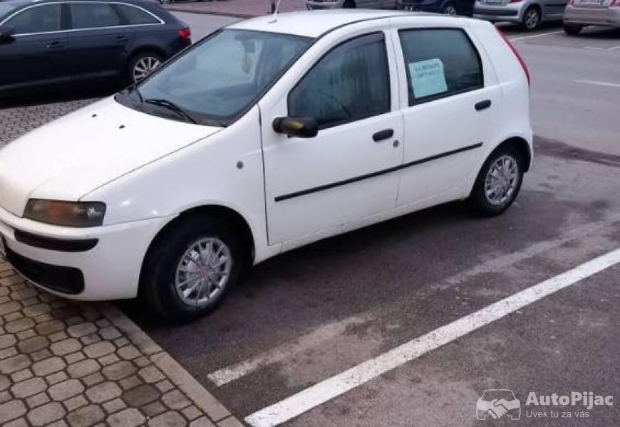 12_8v_2001god_6_polovni_automobili_autopijac.rs