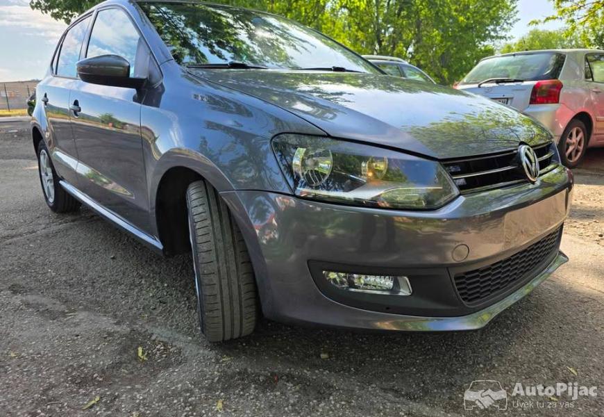 2014_volkswagen_polo_10_polovni_automobili_autopijac.rs