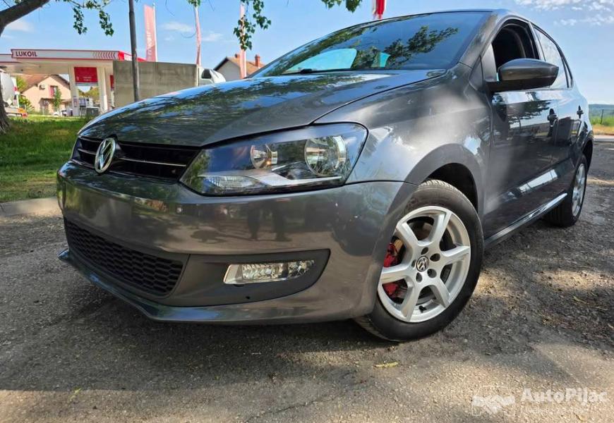 2014_volkswagen_polo_1_polovni_automobili_autopijac.rs