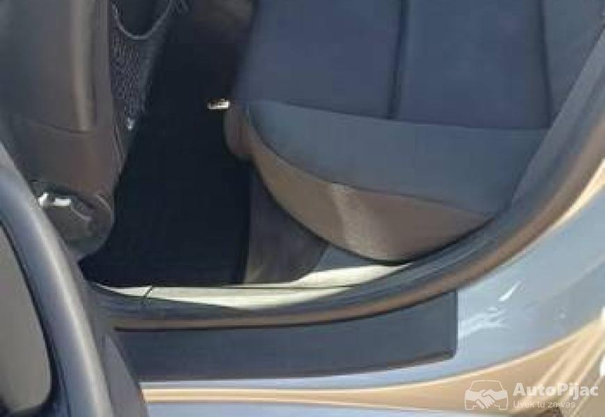 audi_a4_19tdi_131ks_9_polovni_automobili_autopijac.rs