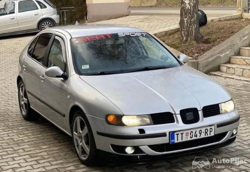 seat_leon_240ks_2_polovni_automobili_autopijac.rs