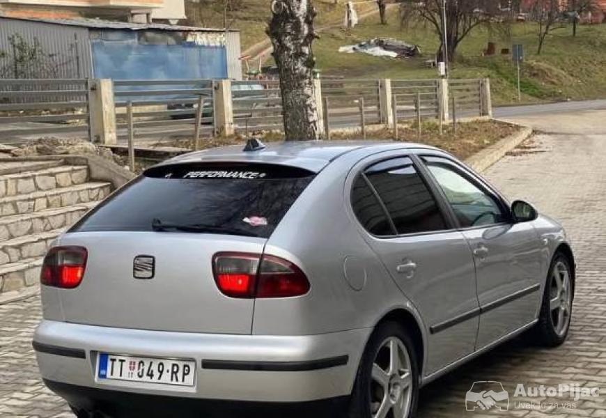 seat_leon_240ks_4_polovni_automobili_autopijac.rs