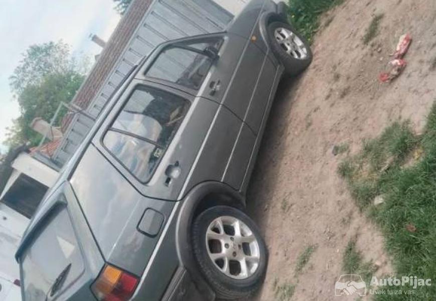gollf_2_2_polovni_automobili_autopijac.rs