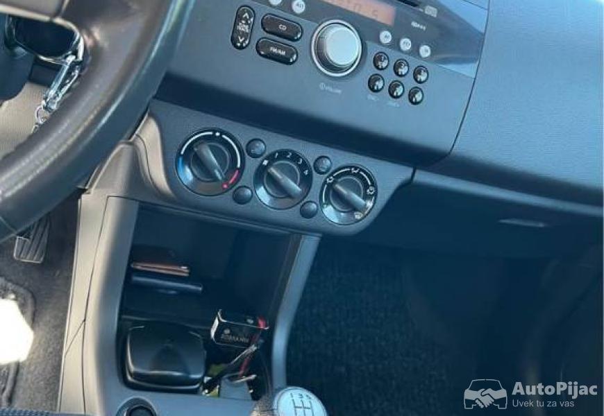 suzuki_swift_8_polovni_automobili_autopijac.rs