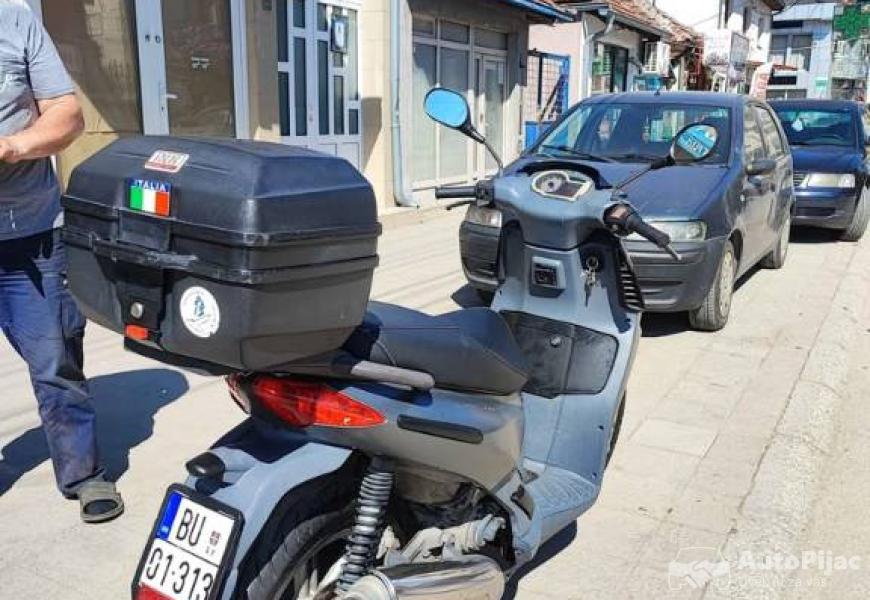 aprilia_sportcity_125_3_polovni_automobili_autopijac.rs
