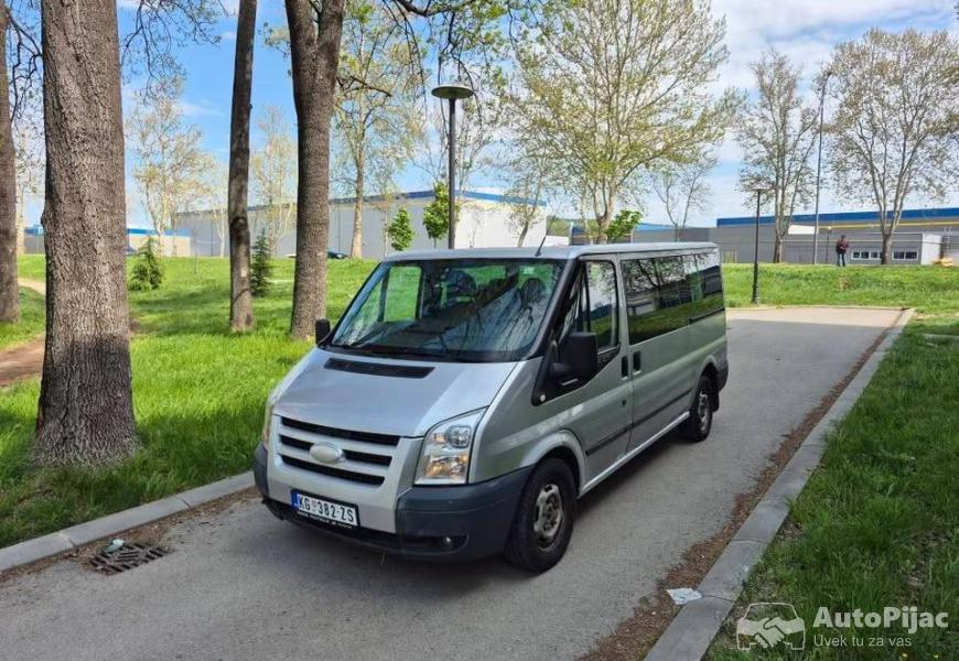 ford_transit_putnicki_6_polovni_automobili_autopijac.rs