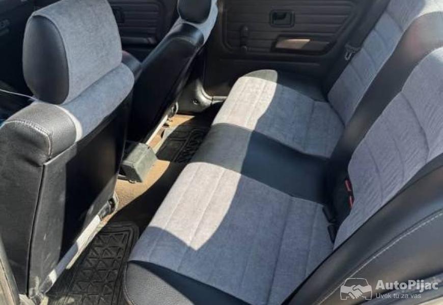 bmw_318_kockica_10_polovni_automobili_autopijac.rs