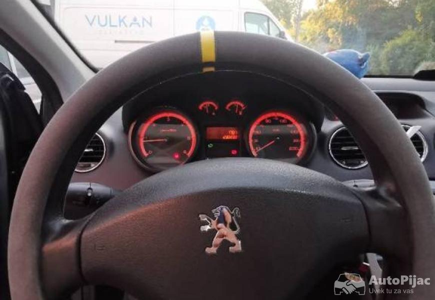 peugeot_308_16_hdi_2008_godiste_4_polovni_automobili_autopijac.rs