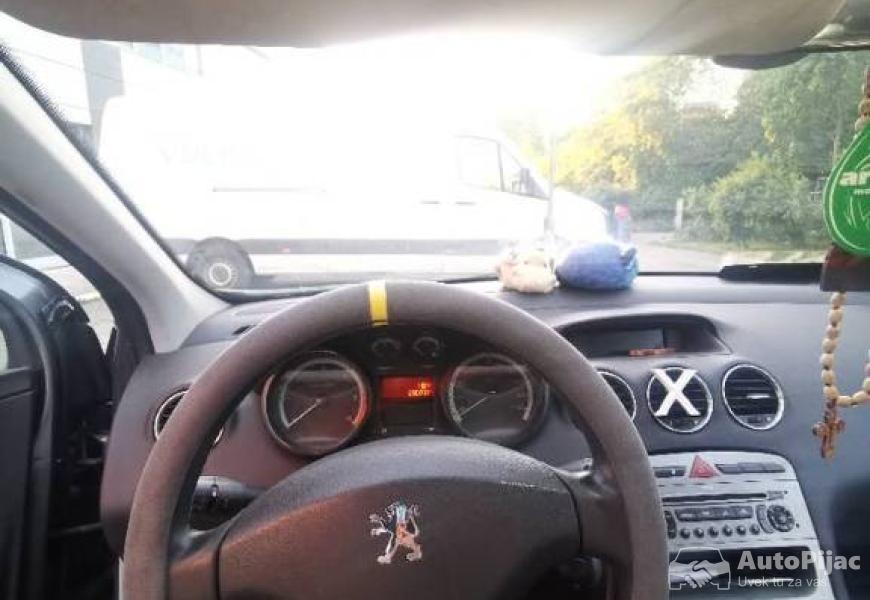 peugeot_308_16_hdi_2008_godiste_6_polovni_automobili_autopijac.rs