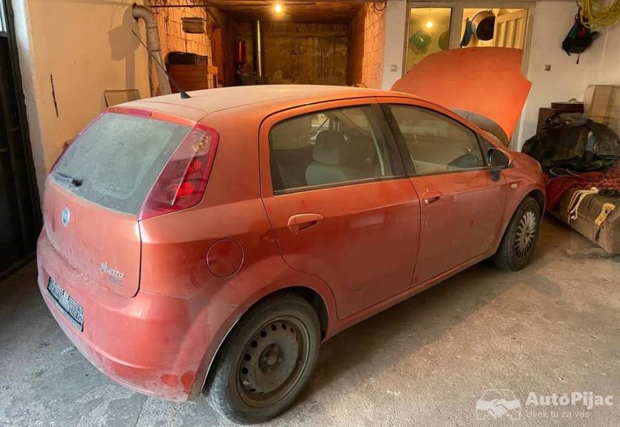 prodajem_grande_punto_13_multijet_dizel_2006_god_m_2_polovni_automobili_autopijac.rs