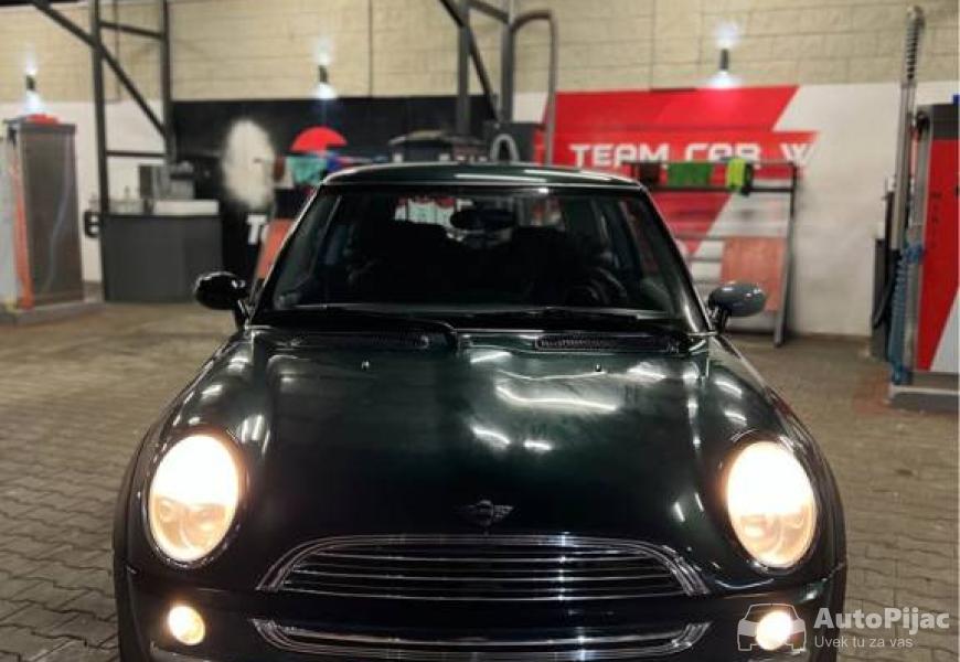 14_dizel_tek_reg_mini_8_polovni_automobili_autopijac.rs