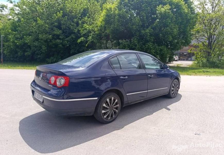 passat_b6_19tdi_bluemotion_2_polovni_automobili_autopijac.rs