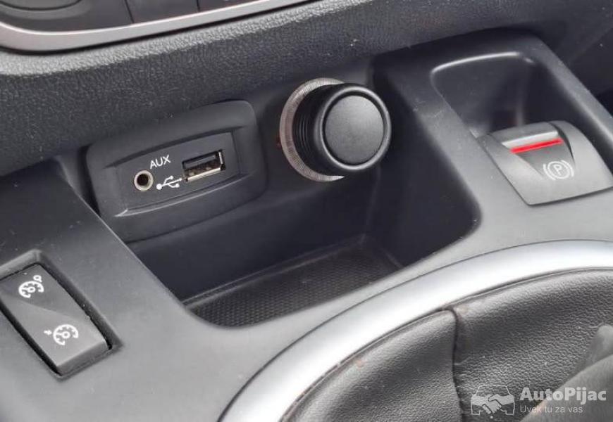 renault_scenic_14_tce_15_polovni_automobili_autopijac.rs