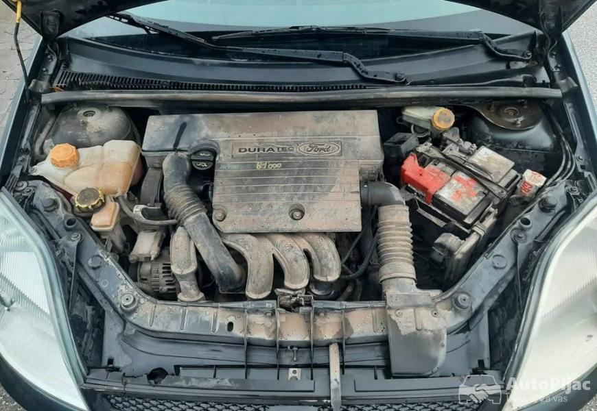 ford_fiesta_2003god_999_eura_reg125_benzin55_kw5_v_12_polovni_automobili_autopijac.rs