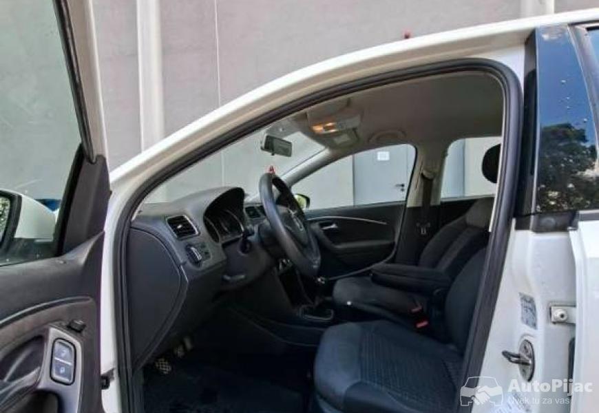 volkswagen_polo_2017_14d_8_polovni_automobili_autopijac.rs