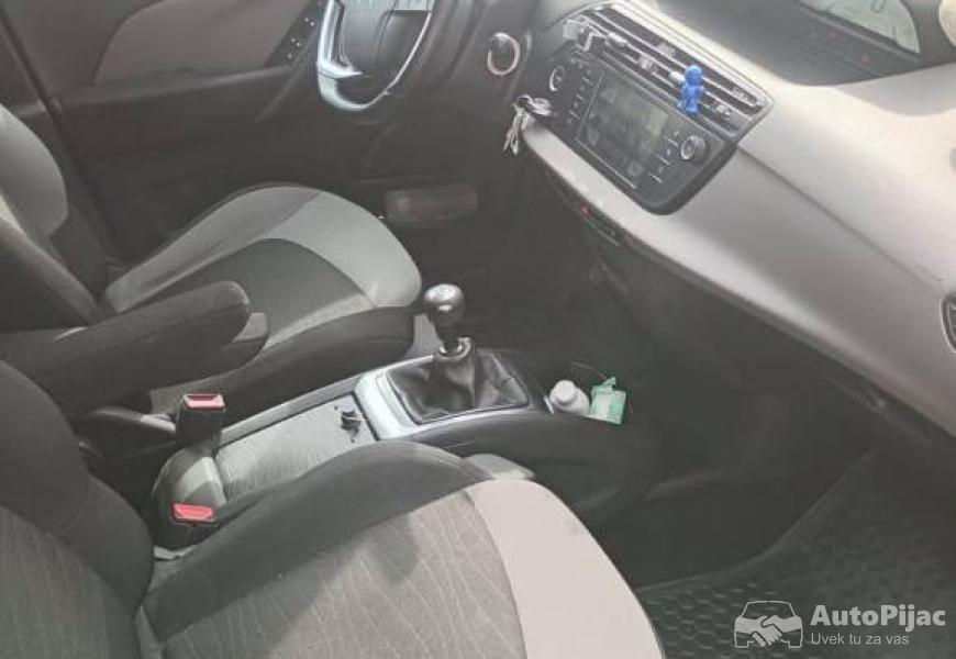 2014_citron_citroen_c4_picasso_6_polovni_automobili_autopijac.rs