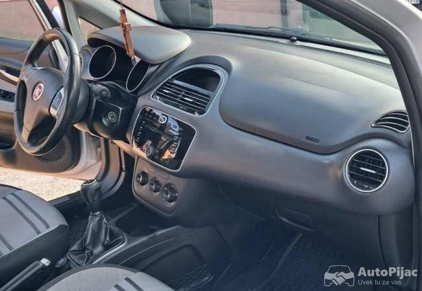 fiat_evo_7_polovni_automobili_autopijac.rs